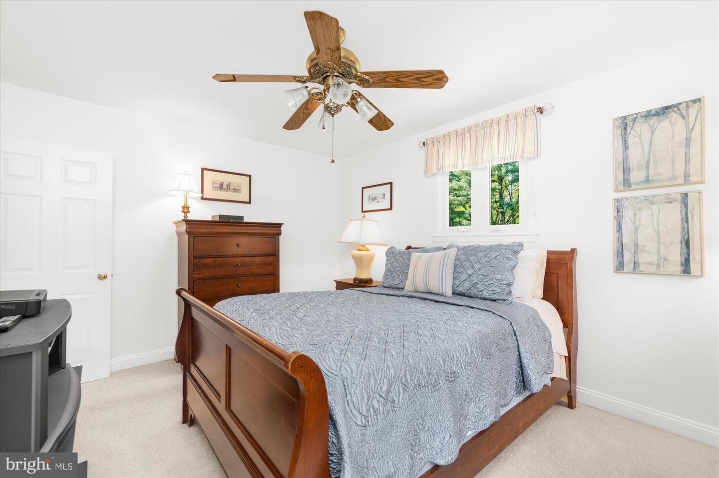 101 Village Drive photo 19