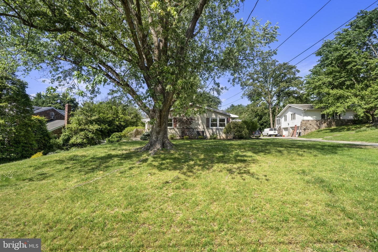8807 Hawthorne Lane photo 45