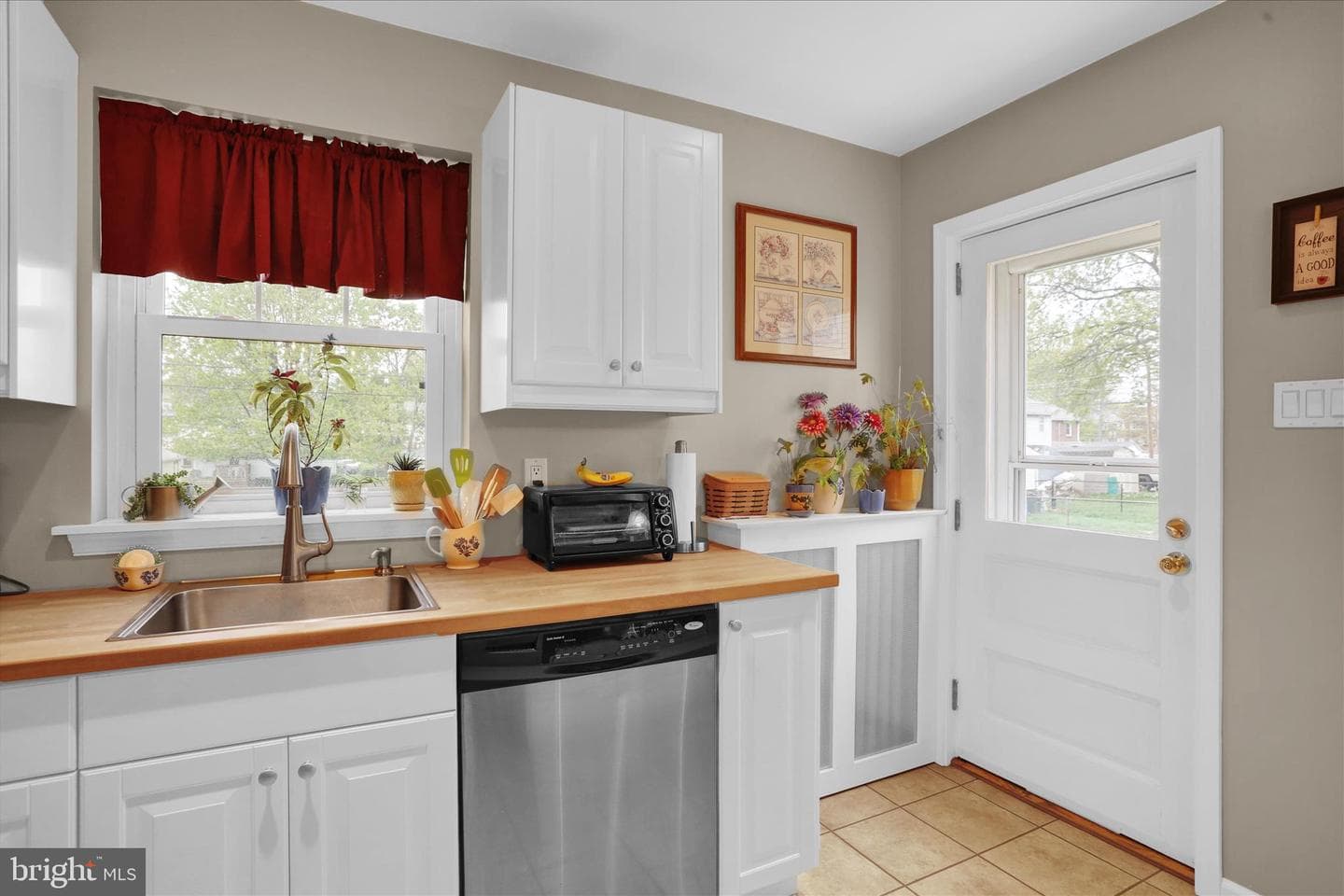 1331 South Street photo 11