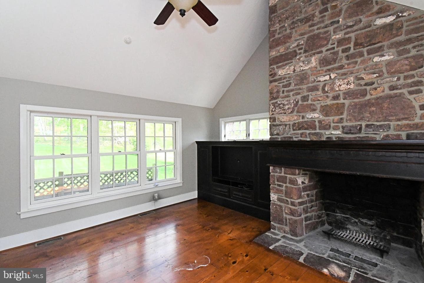 673 Spring Mount Road photo 14