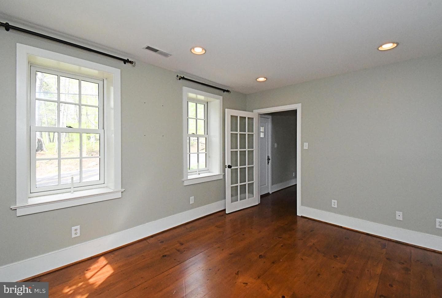 673 Spring Mount Road photo 25