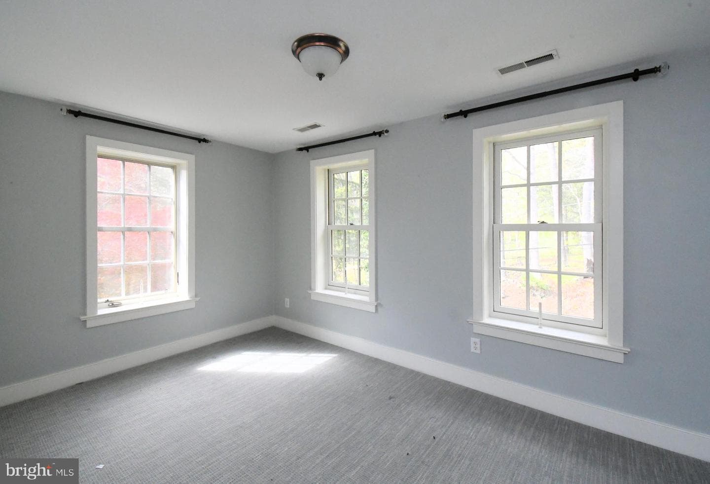673 Spring Mount Road photo 45