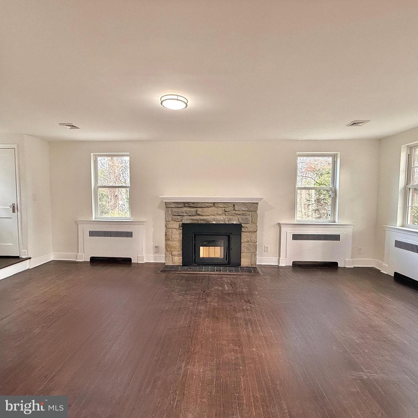 320 Short Ln photo 15