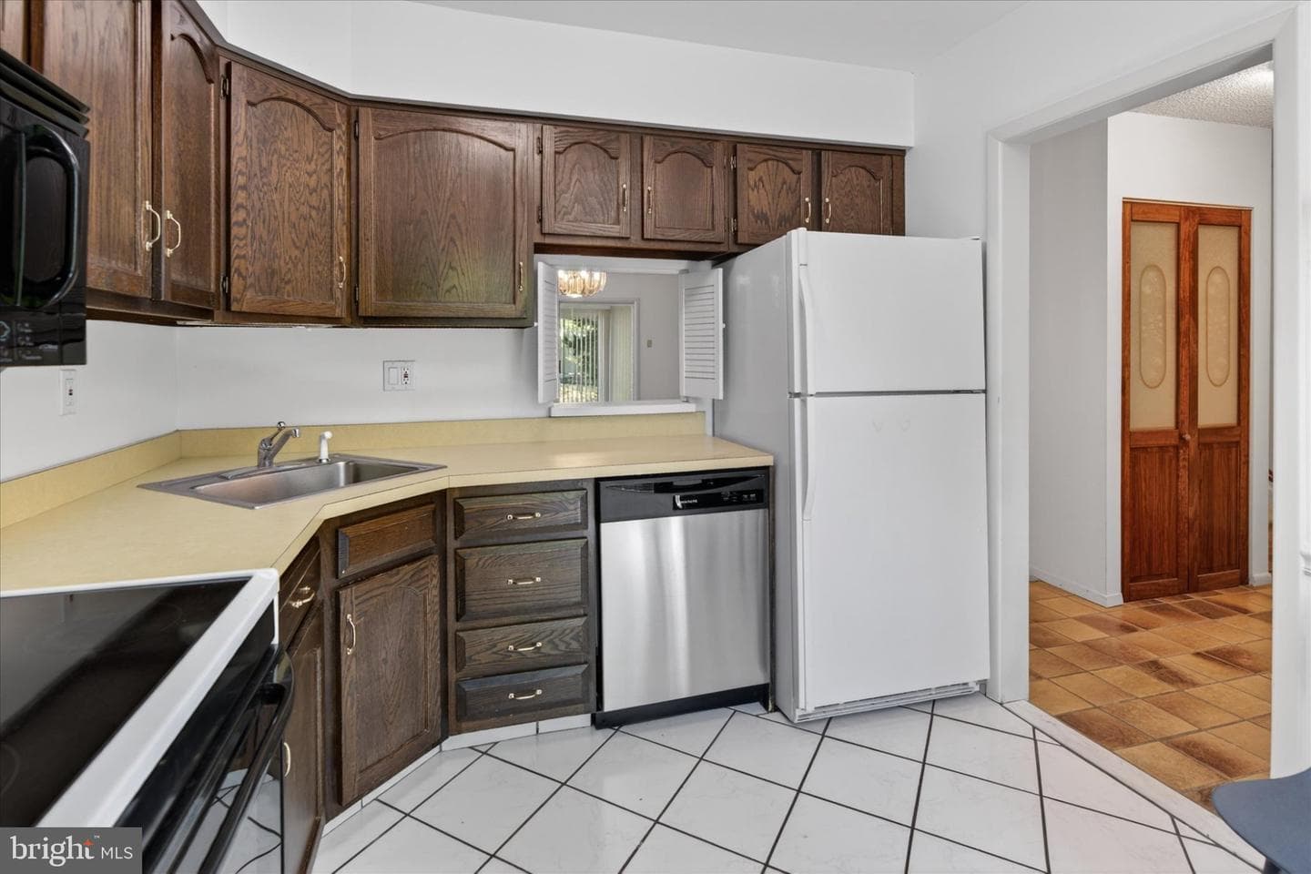 15 Twin Brooks Drive photo 14
