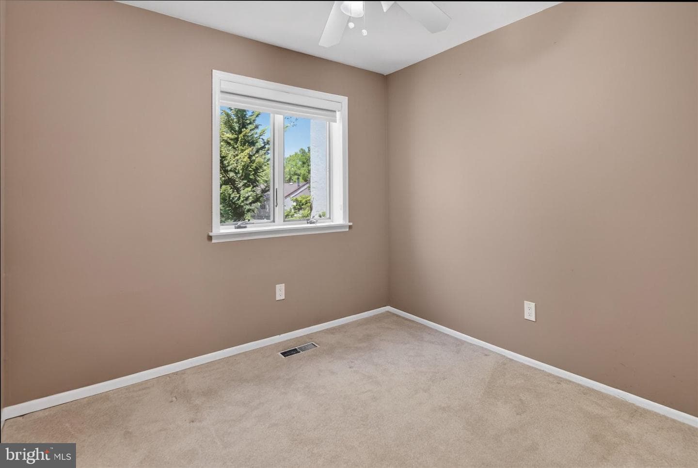 15 Twin Brooks Drive photo 23