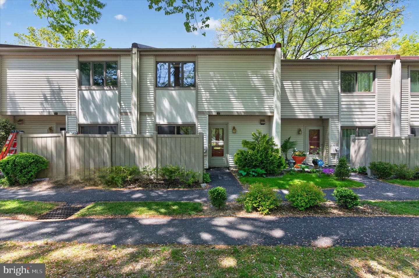 15 Twin Brooks Drive photo 3