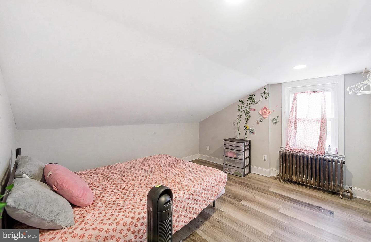 241 Chestnut Street photo 16