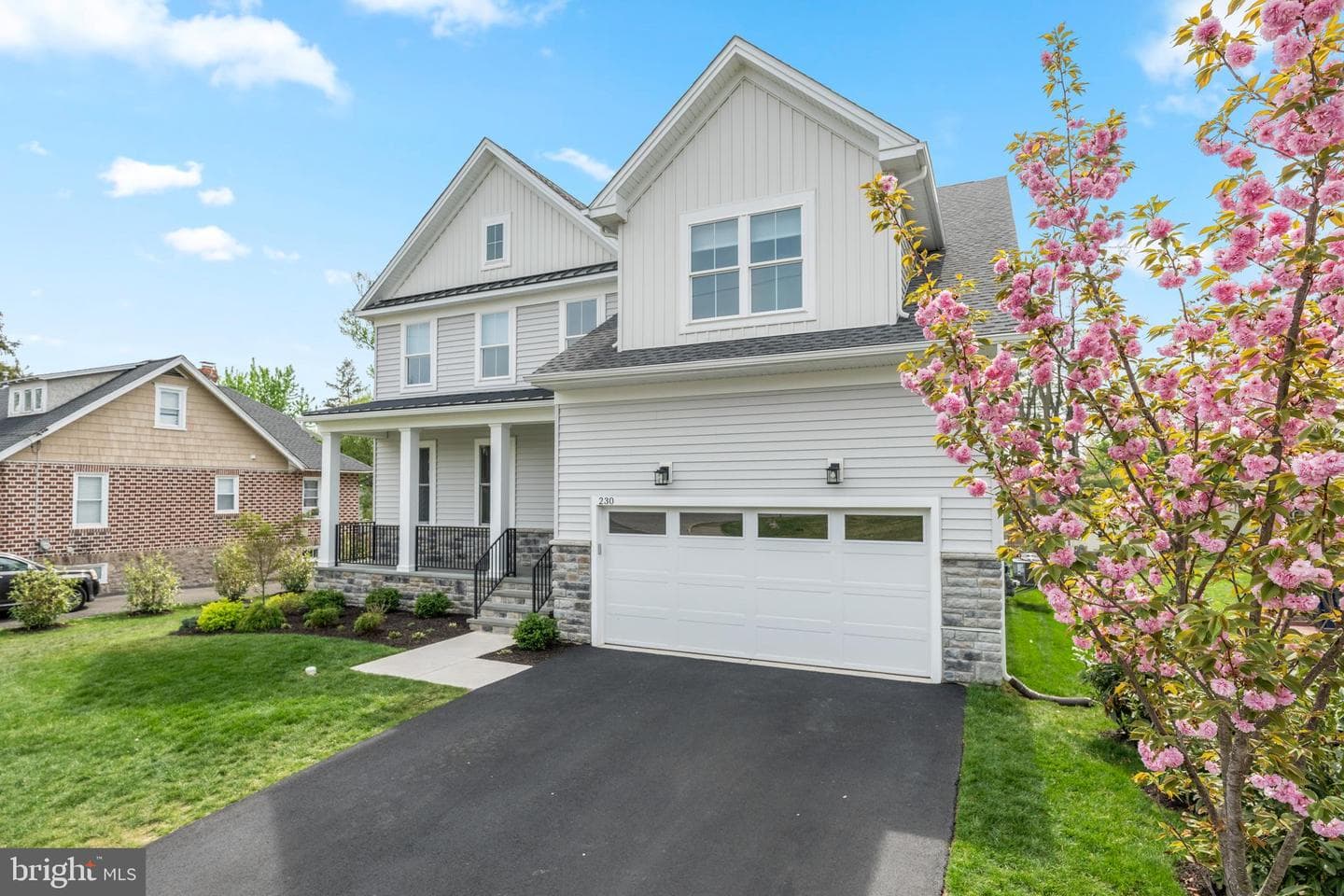 230 N Ridge Avenue photo 4