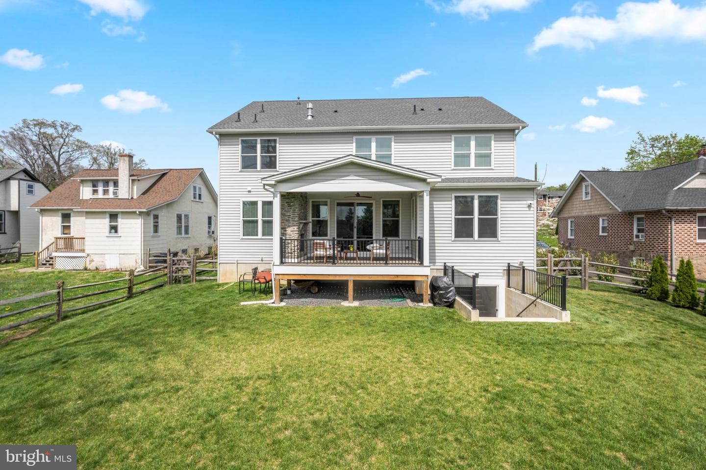 230 N Ridge Avenue photo 54