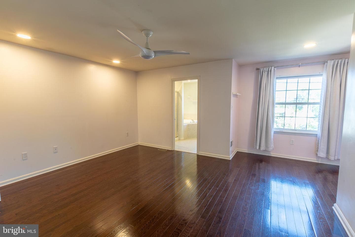 1025 Ford Street photo 14