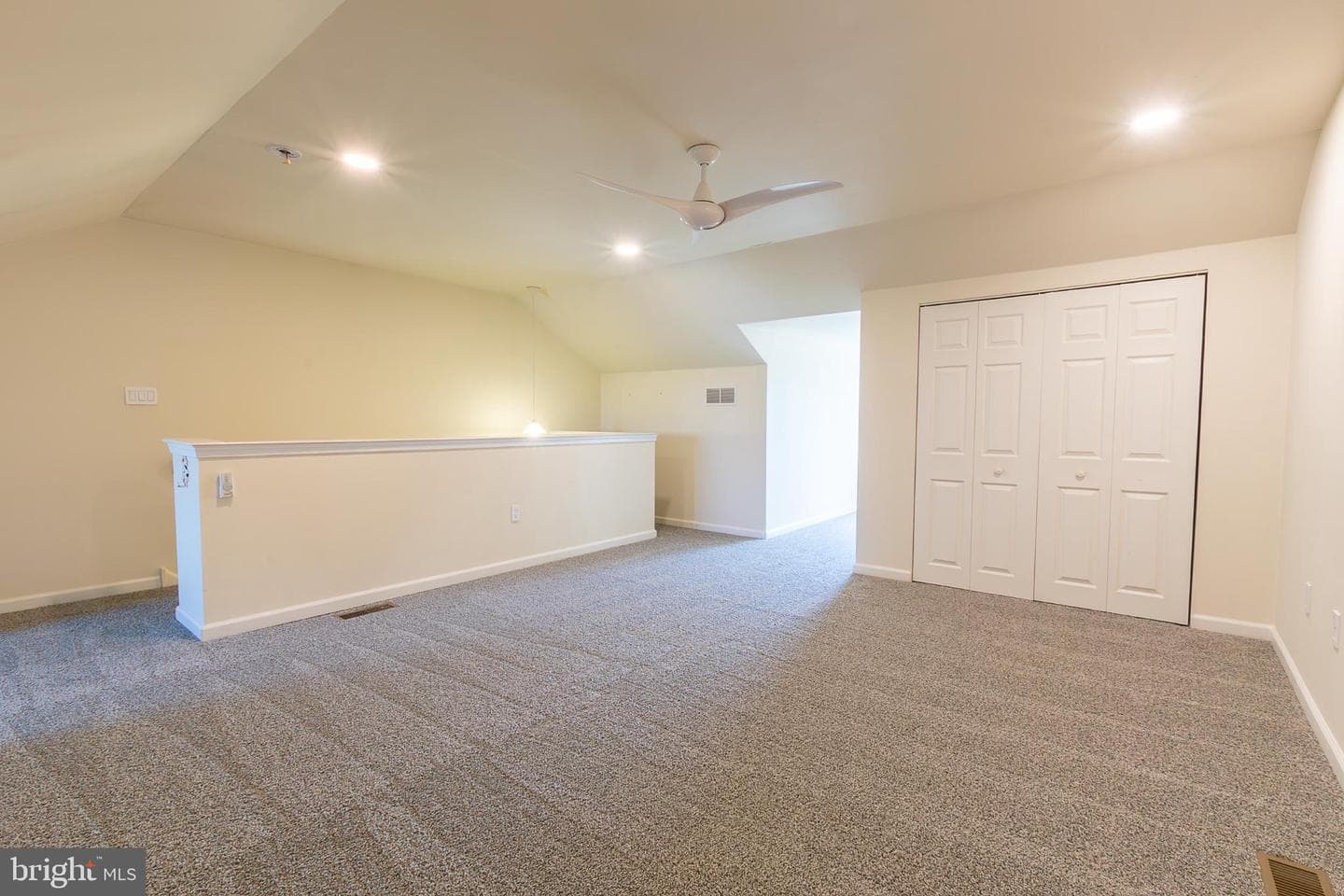 1025 Ford Street photo 24
