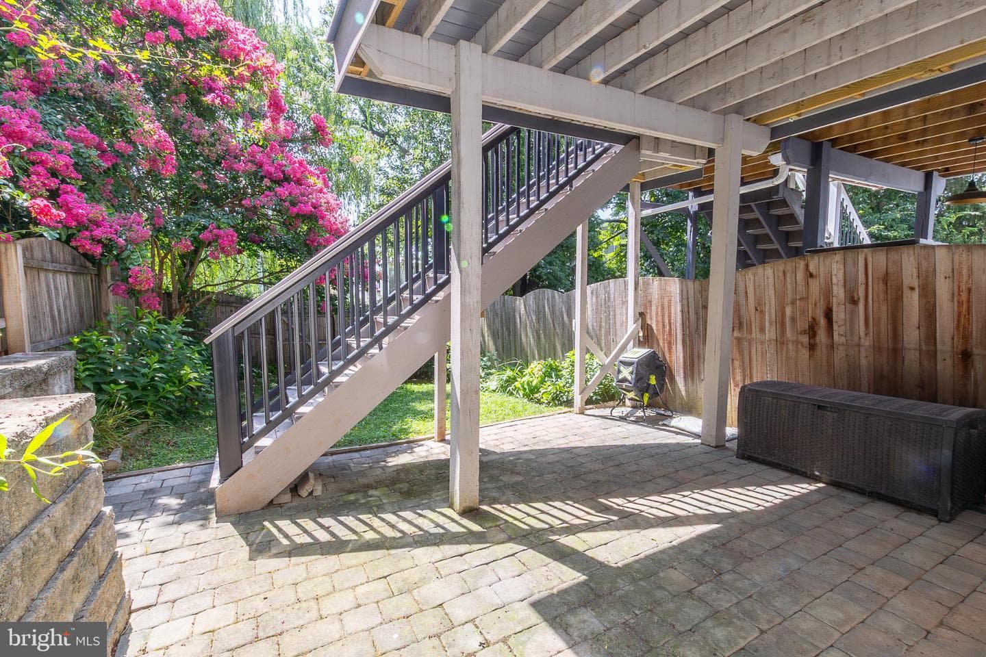 1025 Ford Street photo 32