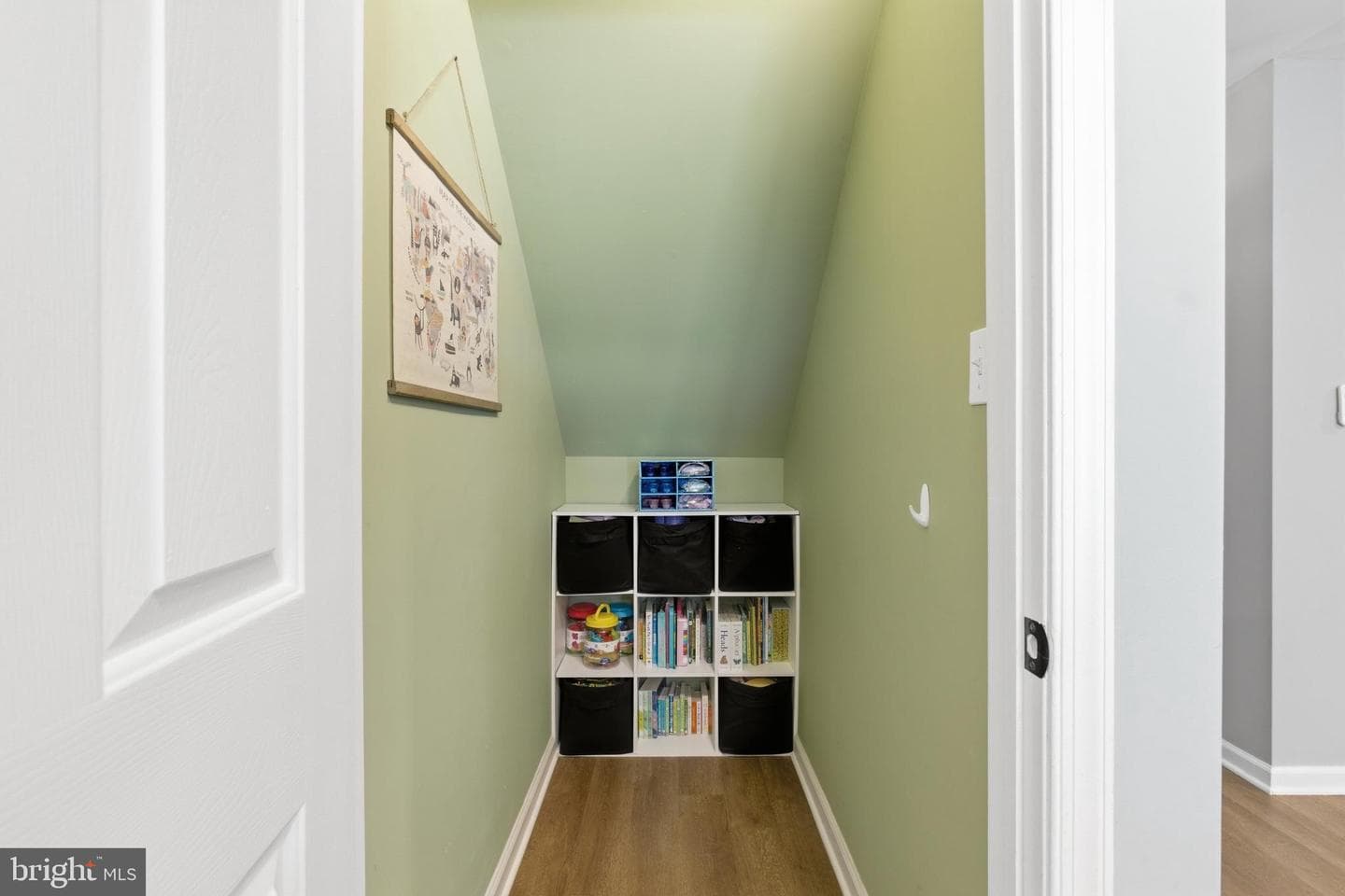527 Musket Ct photo 9