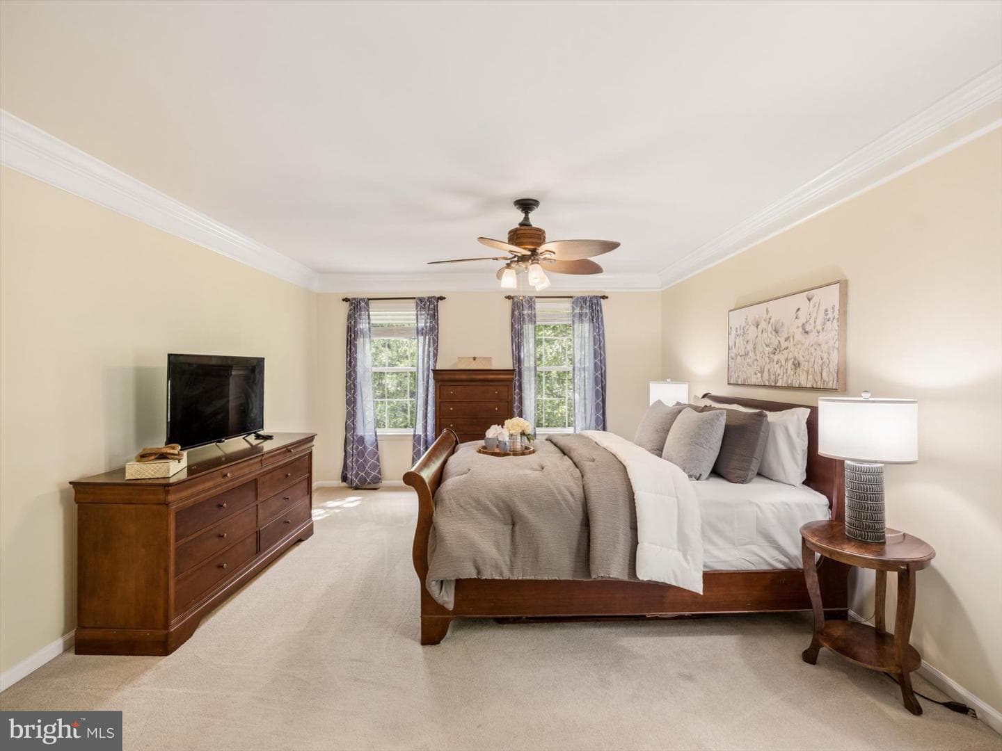 1001 Windsor photo 16