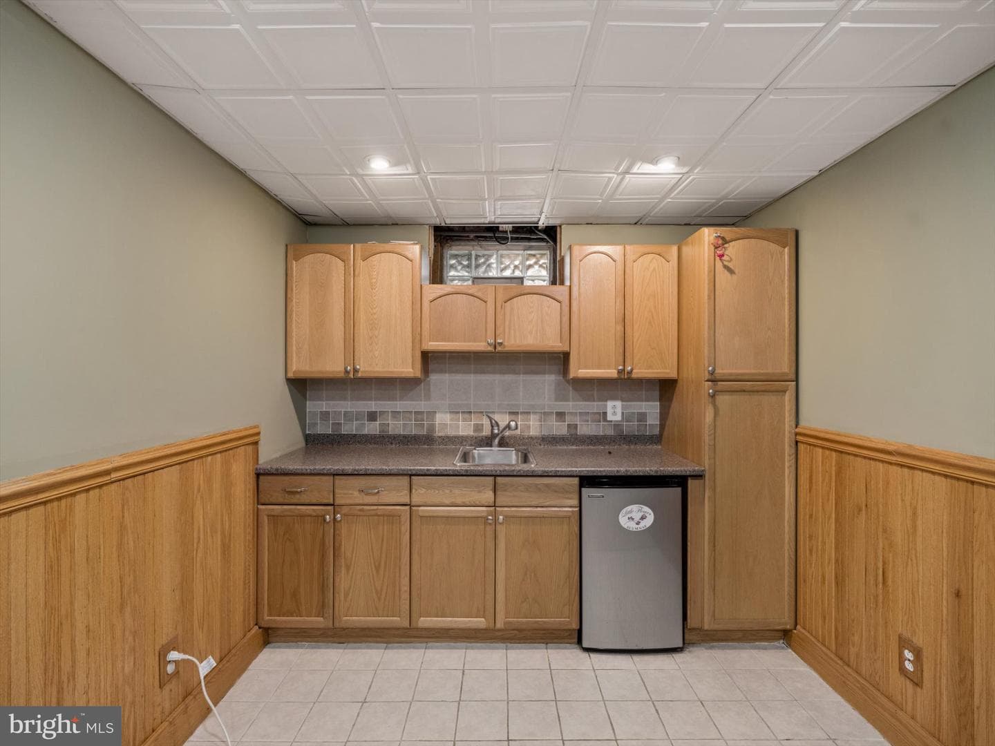 1001 Windsor photo 26