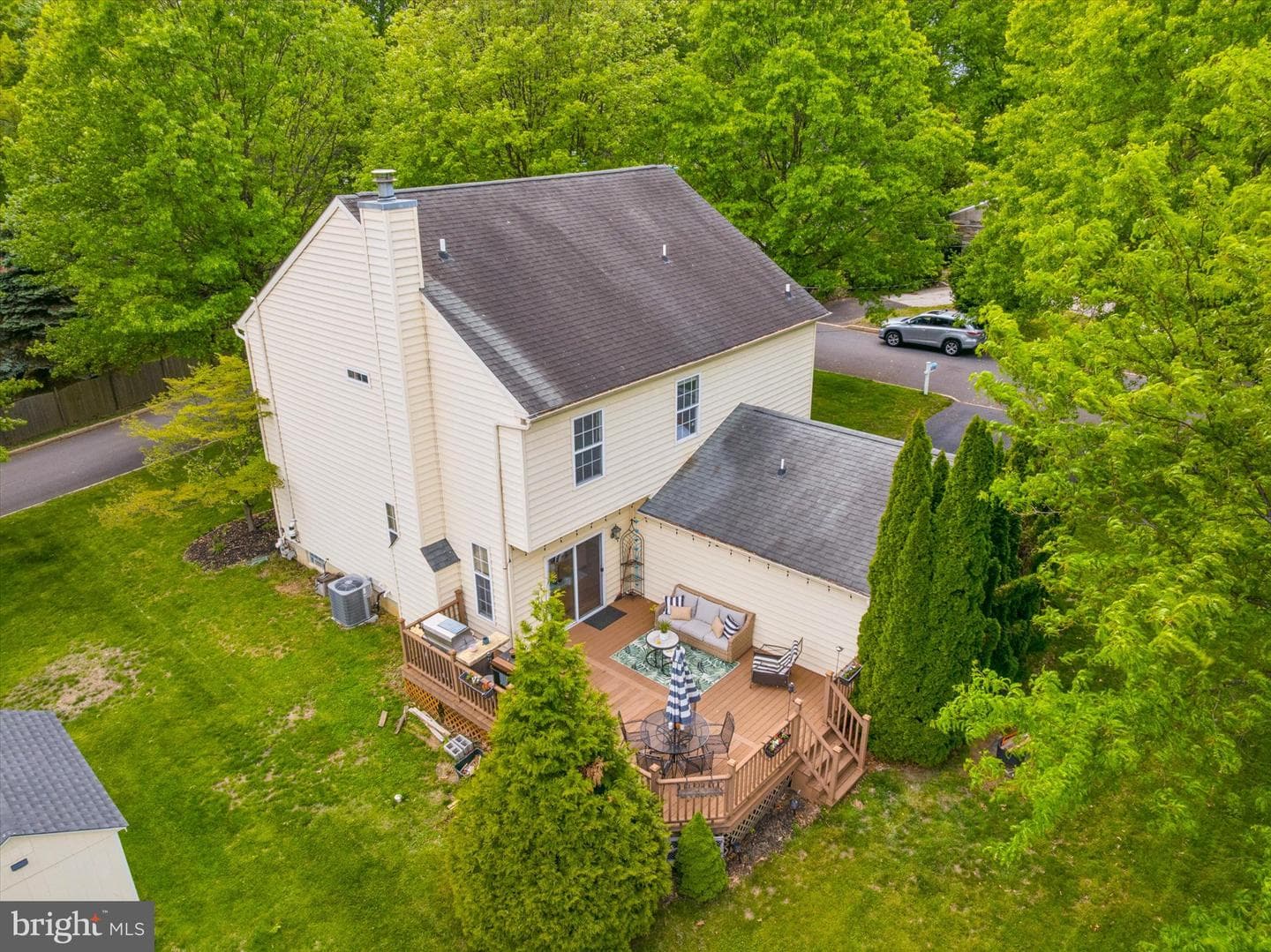 1001 Windsor photo 33