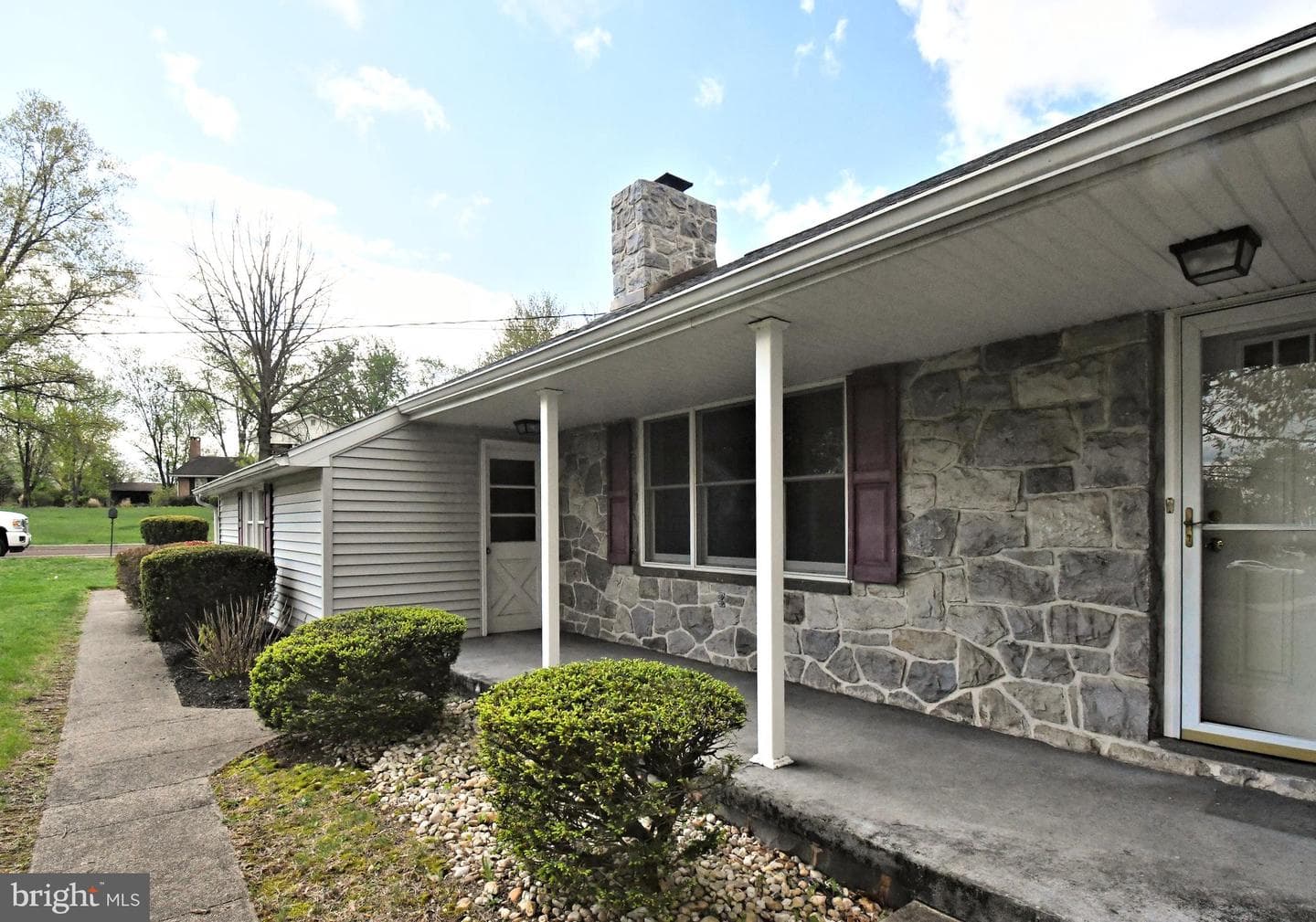 2034 Sunnyside Avenue photo 4