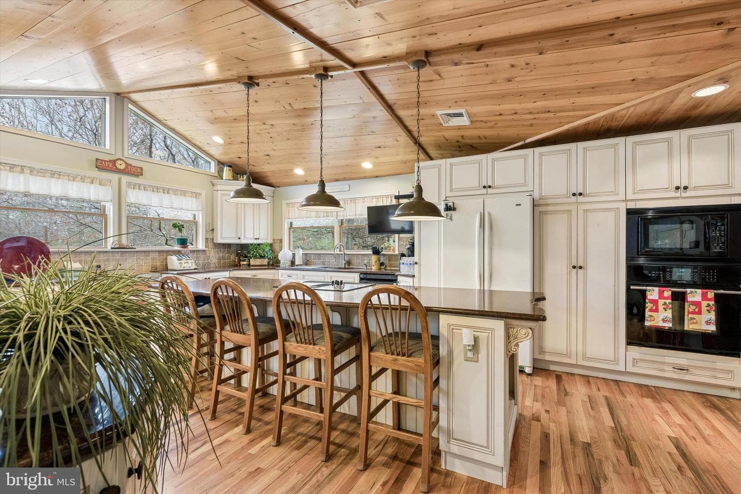 1240 Stump Road photo 16