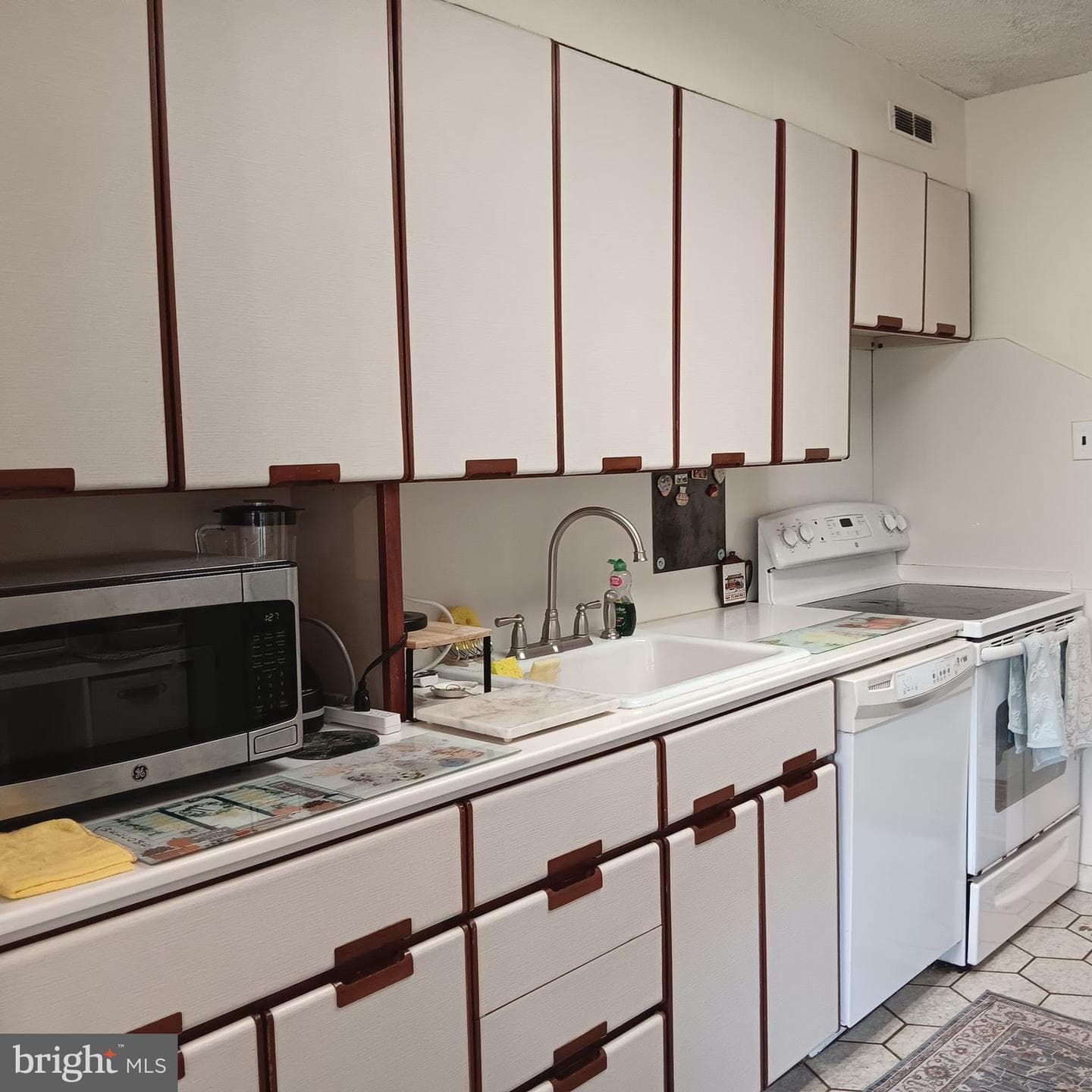 1001 City Avenue #E-431 photo 8
