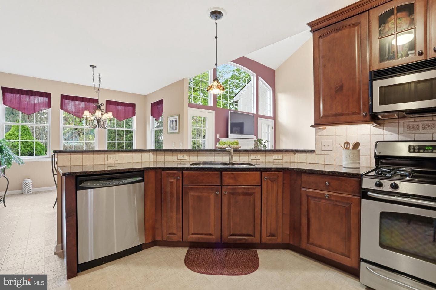 275 Country Club Drive photo 21