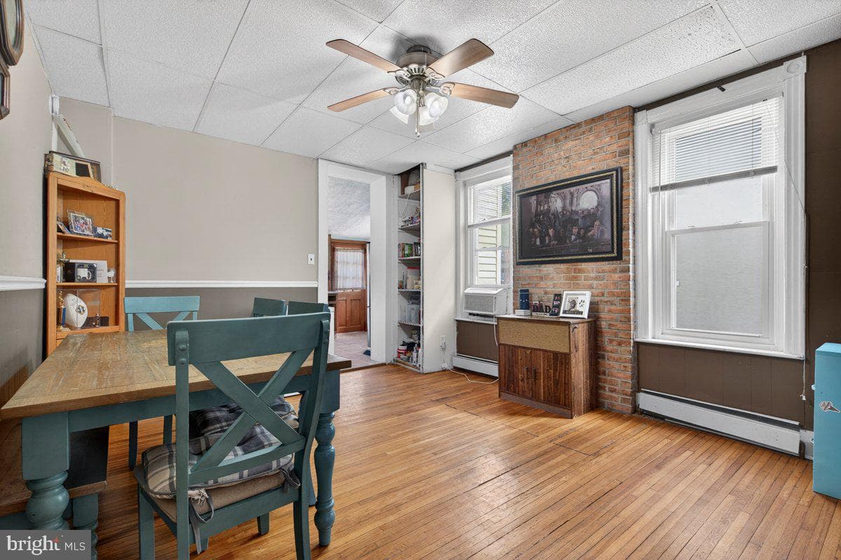 307 Spring Street photo 13