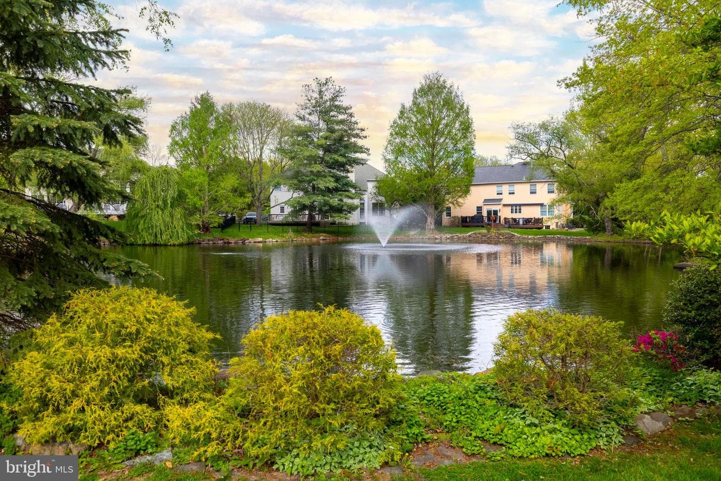1112 Ashridge Court photo 35