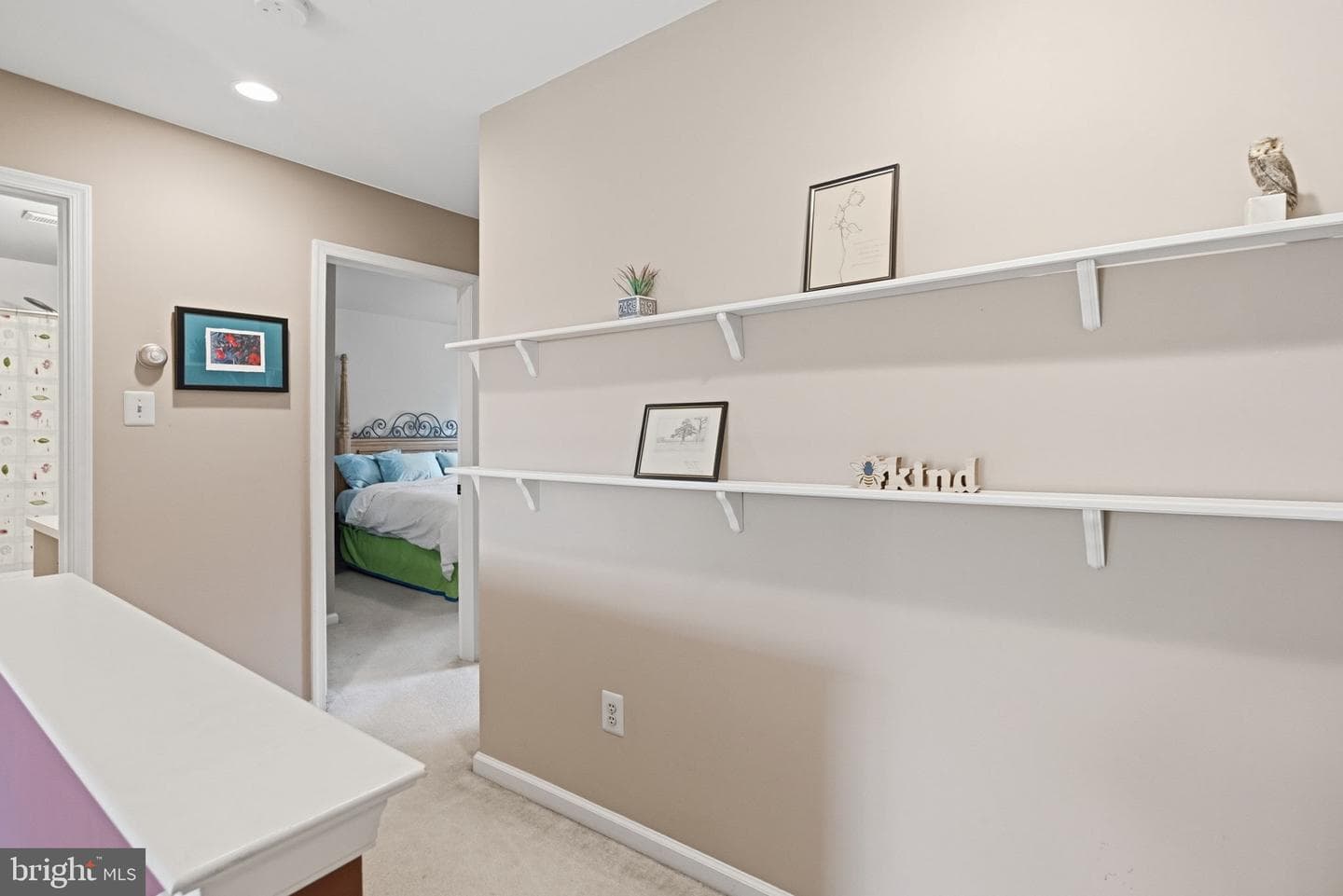 242 Vaughn Road photo 42