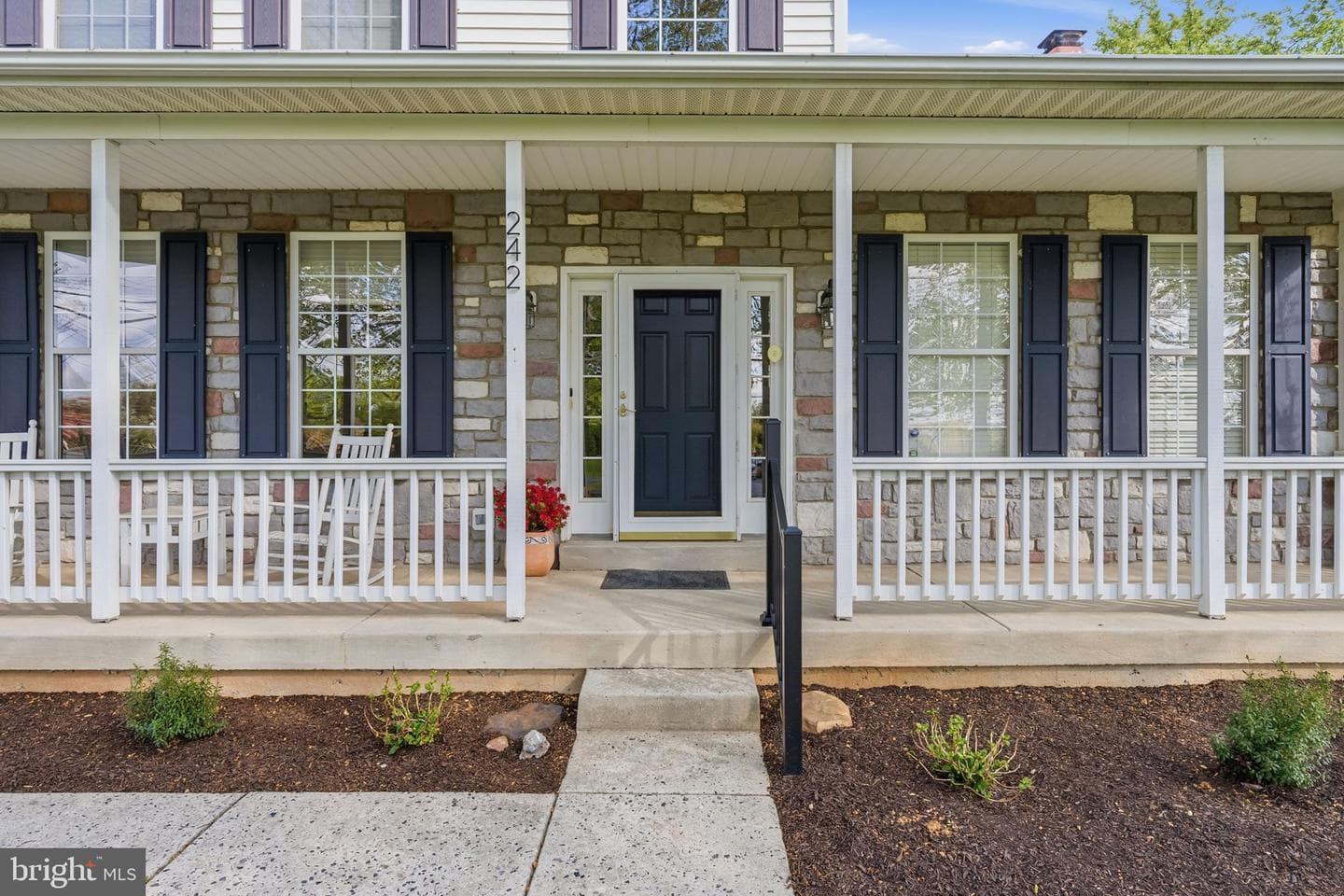 242 Vaughn Road photo 5
