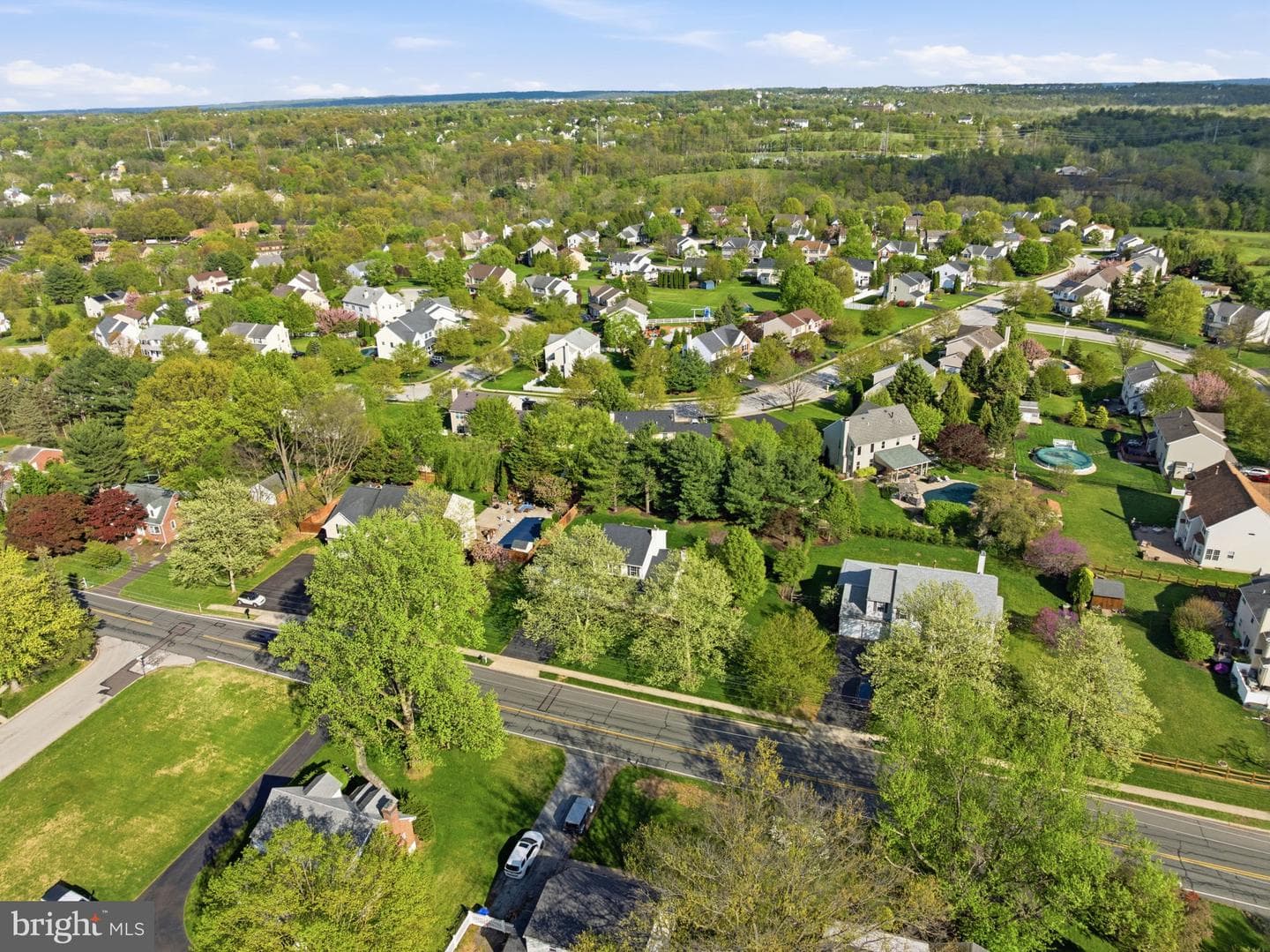 242 Vaughn Road photo 59