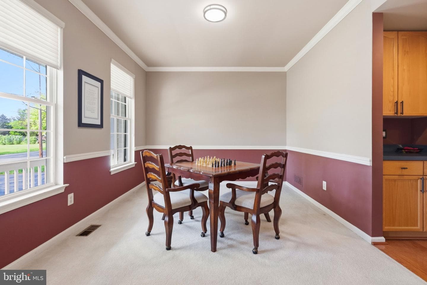 242 Vaughn Road photo 8