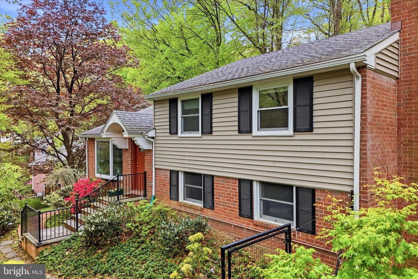 573 Brookwood Road photo 3