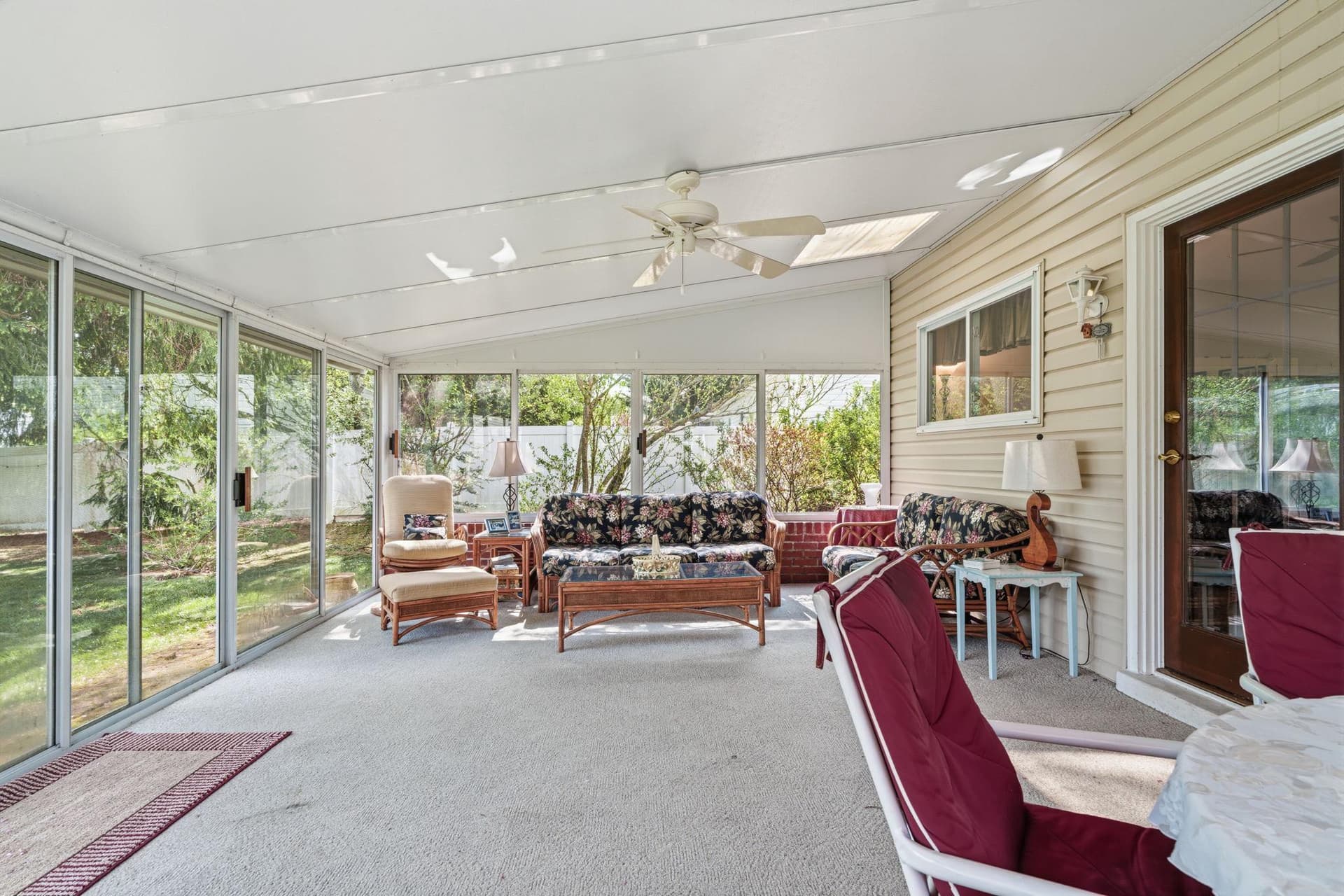 226 Silvestri Drive photo 14