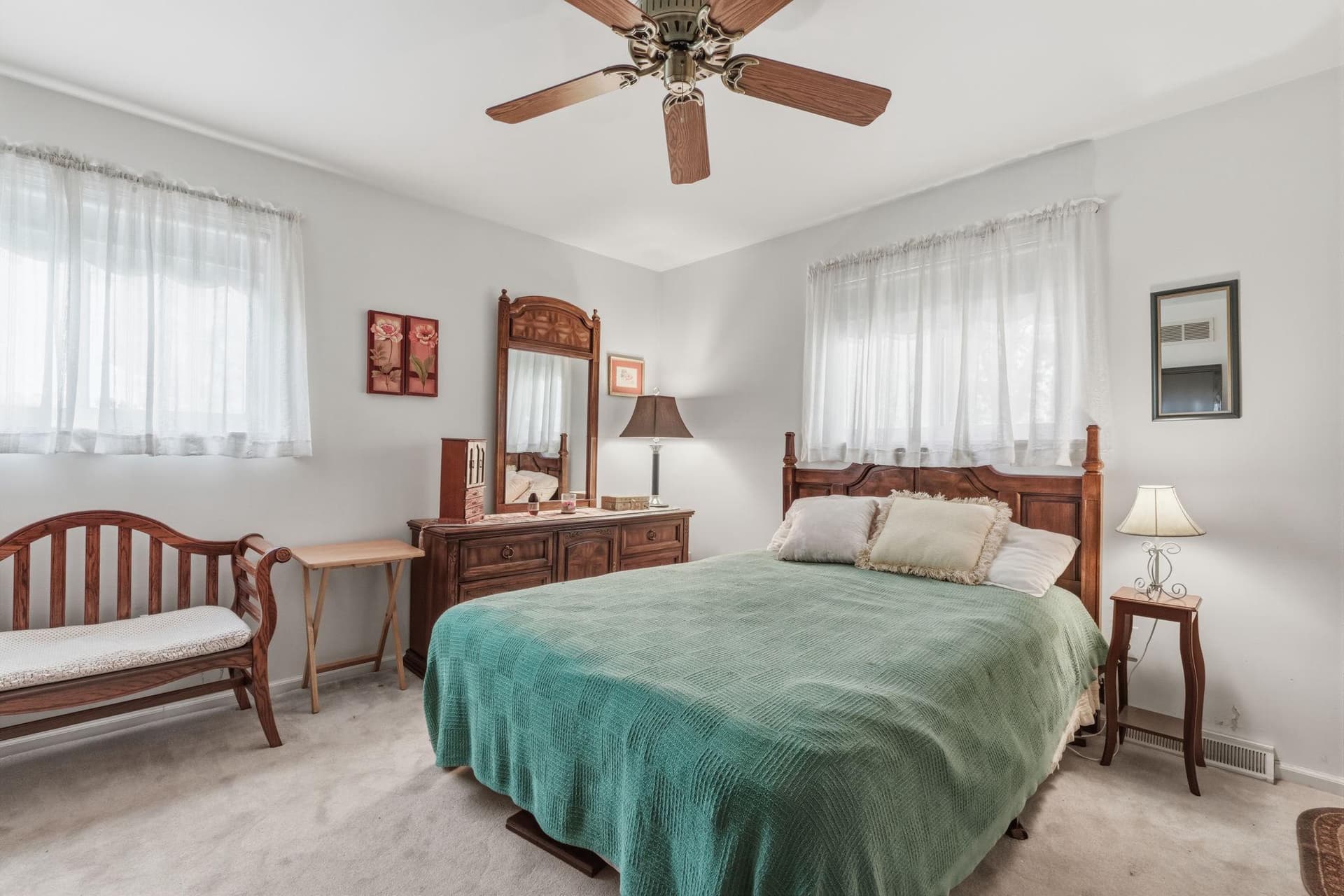 226 Silvestri Drive photo 21