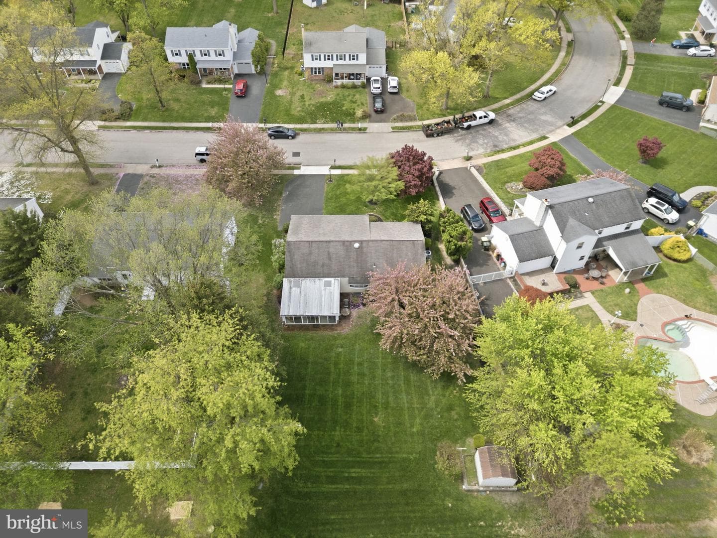 226 Silvestri Drive photo 38