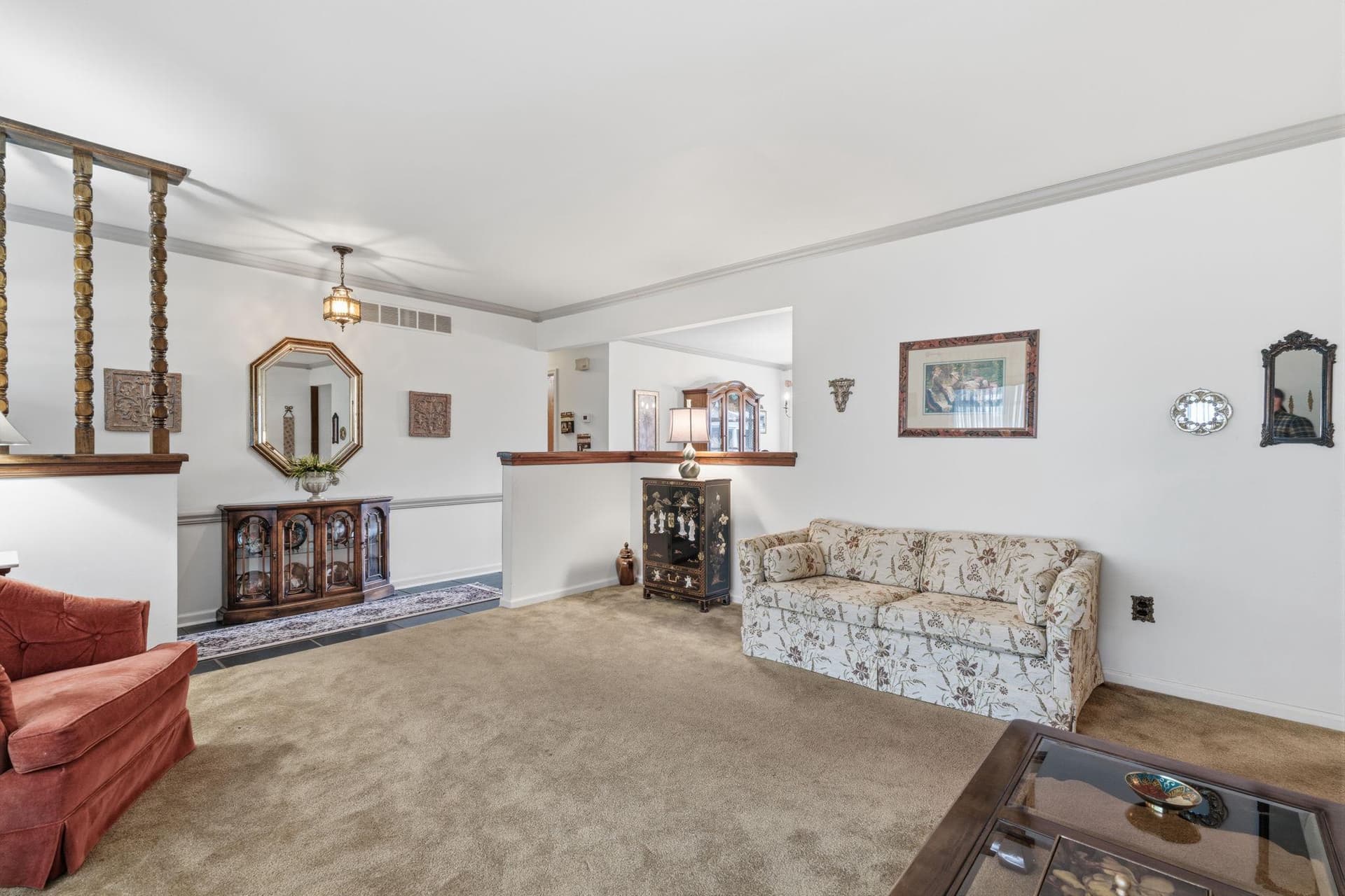 226 Silvestri Drive photo 9