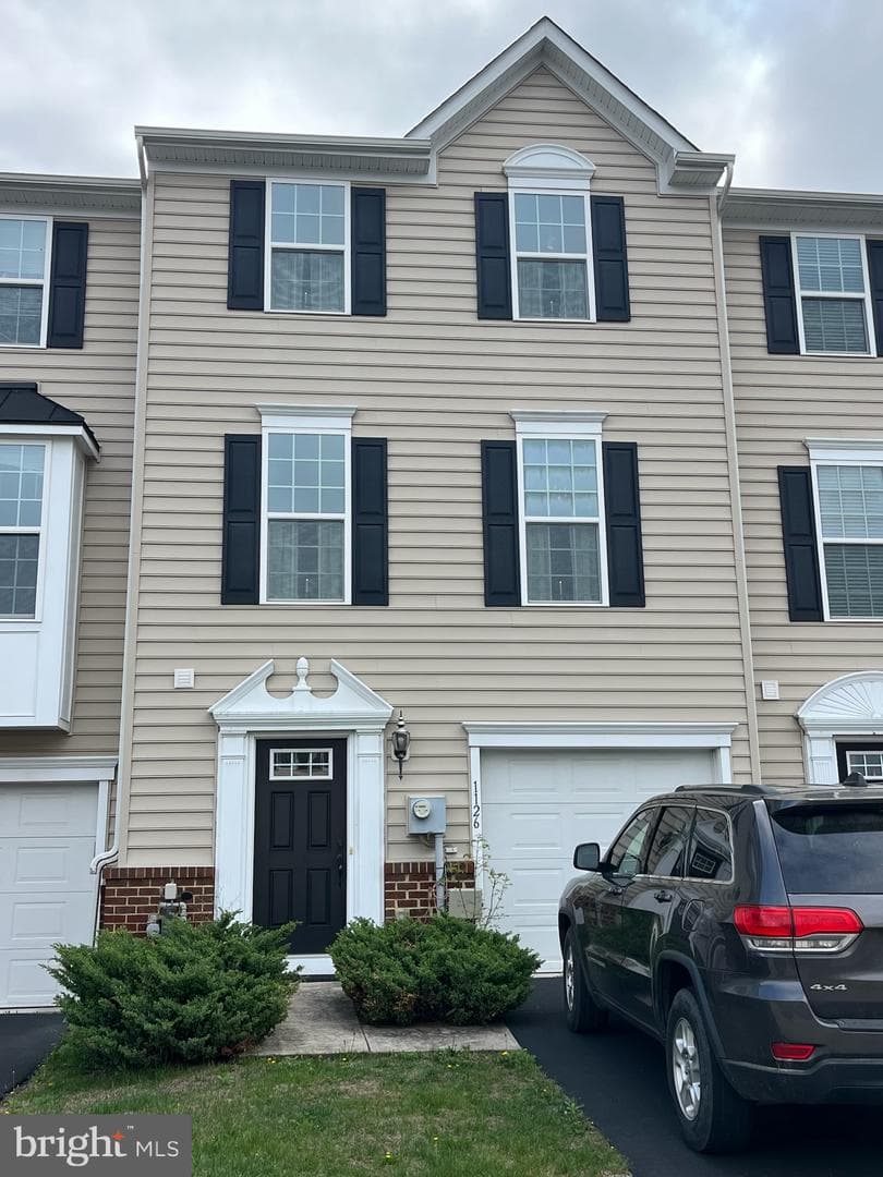 1126 Sageview Drive photo 1