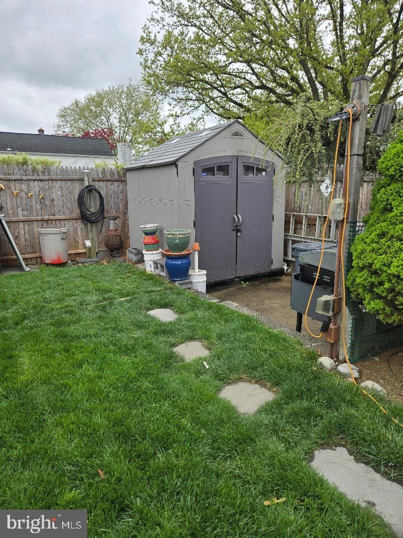 424 Woodlawn Avenue photo 11