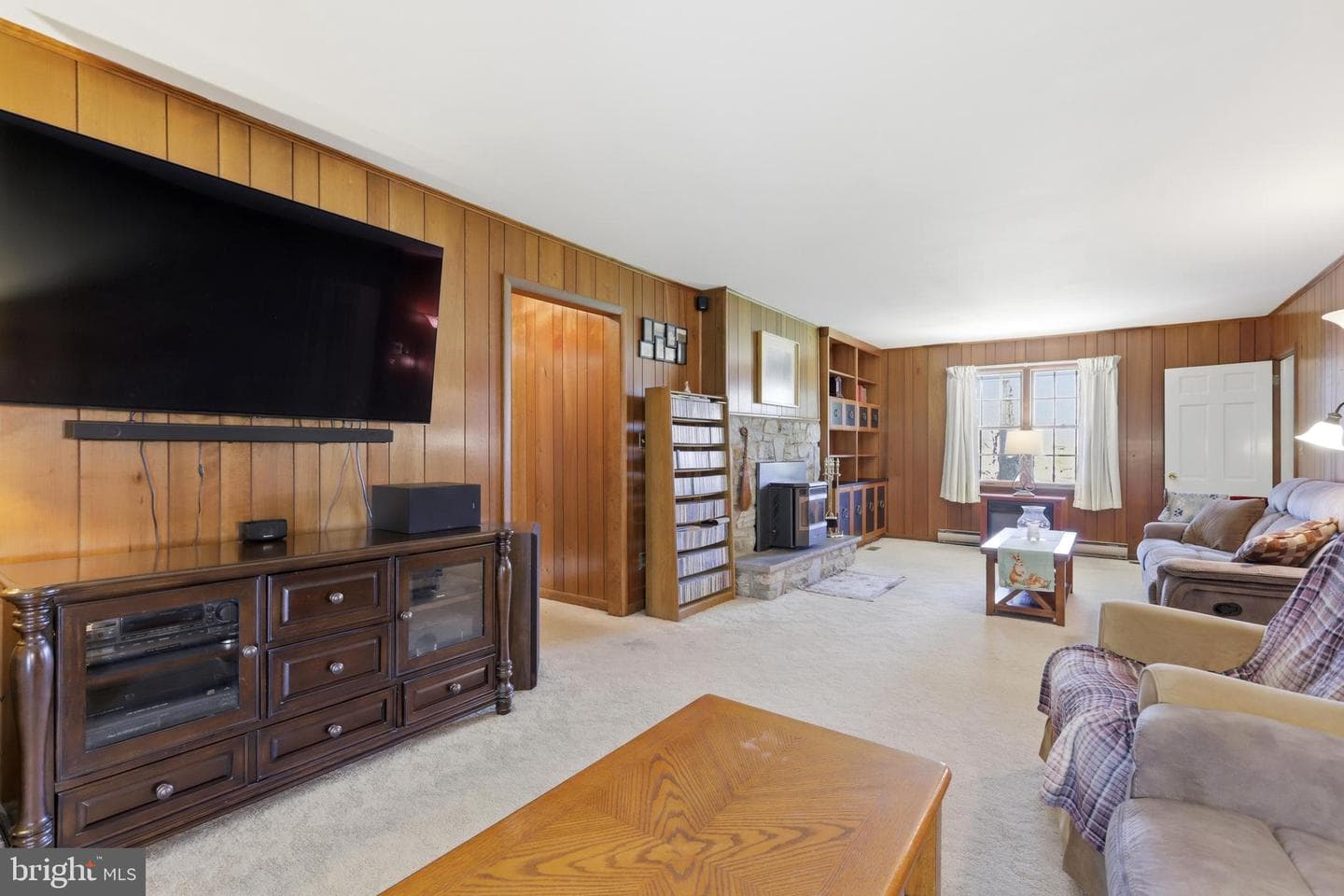 372 Oak Drive photo 7