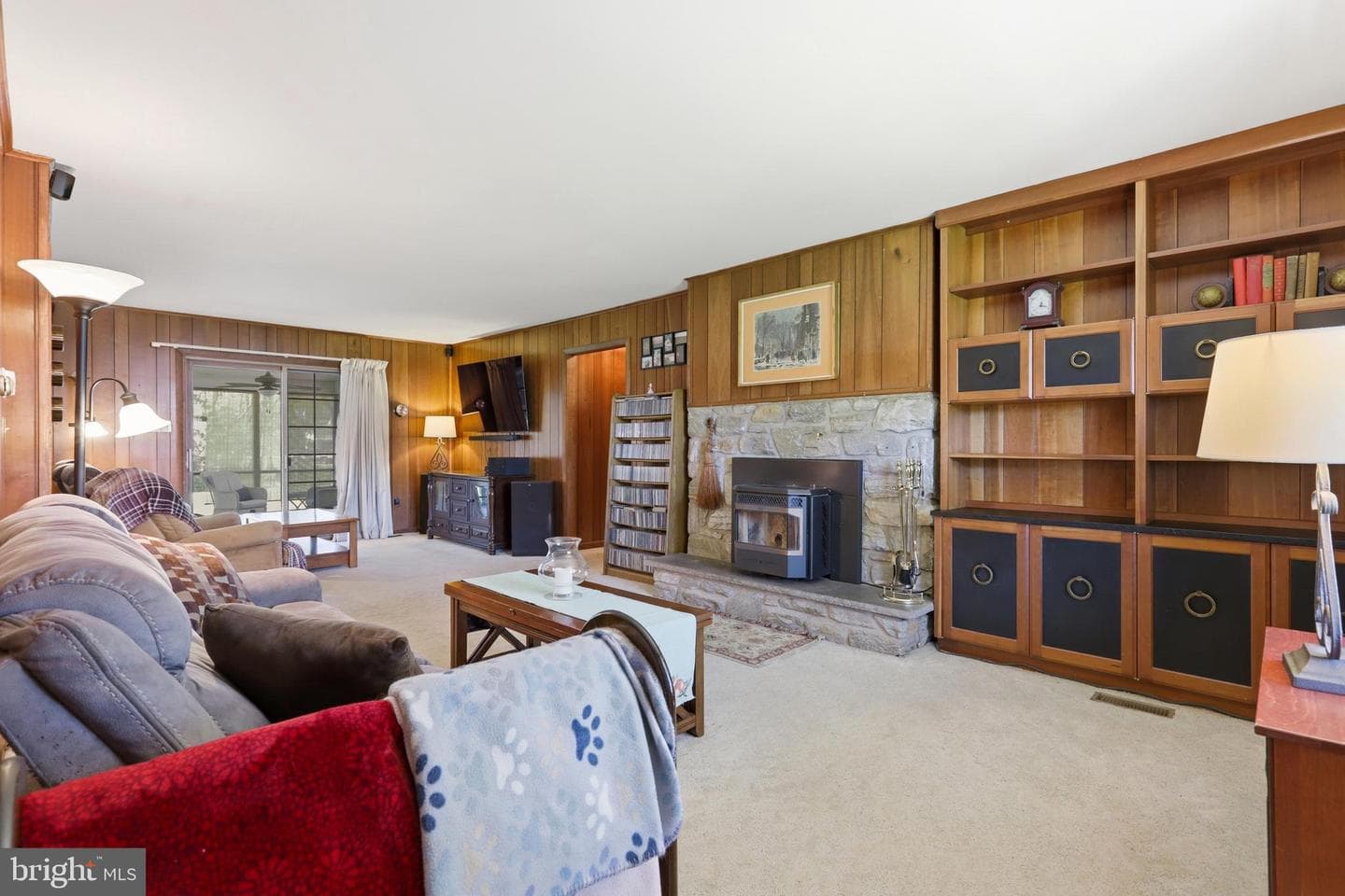372 Oak Drive photo 9