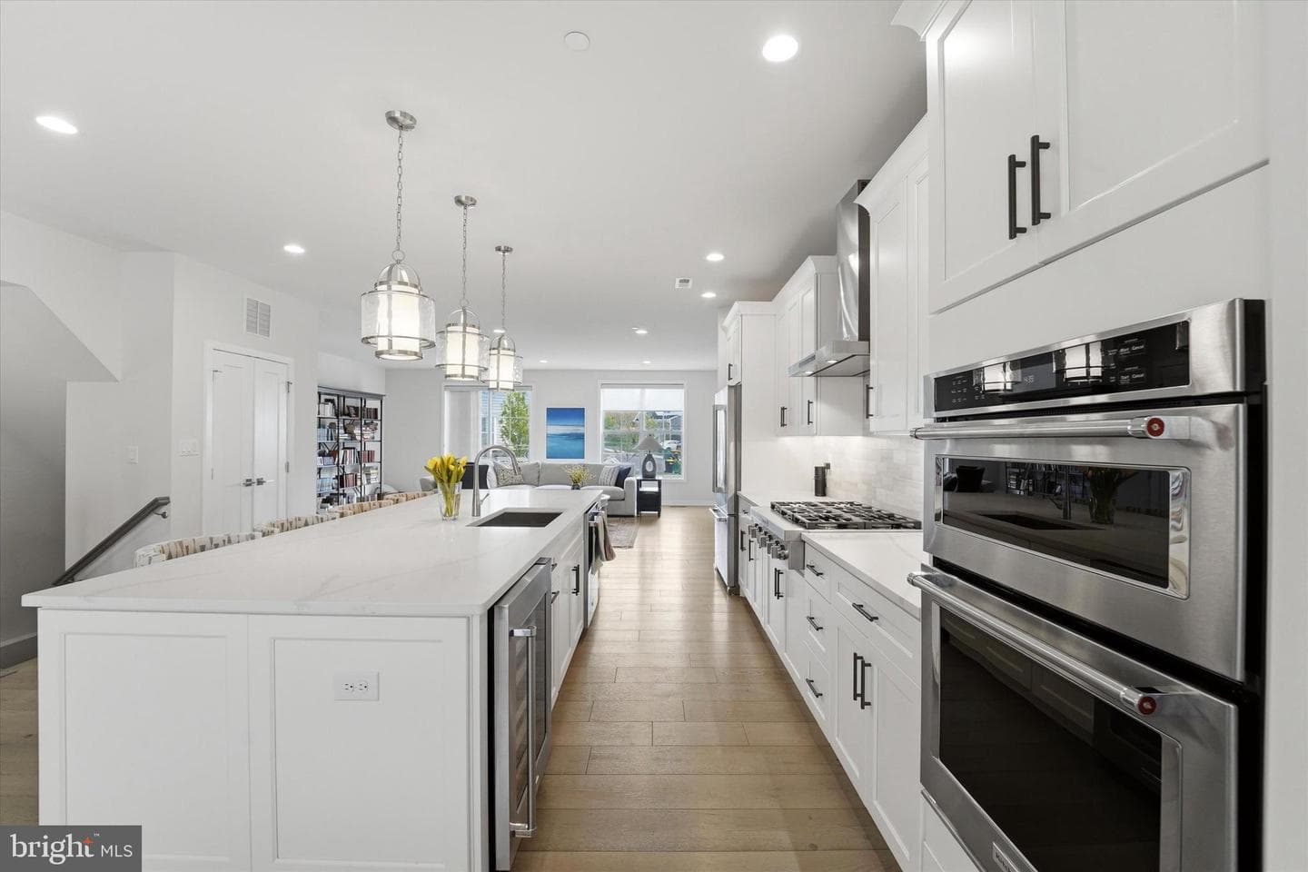 2030 Julia Drive photo 5