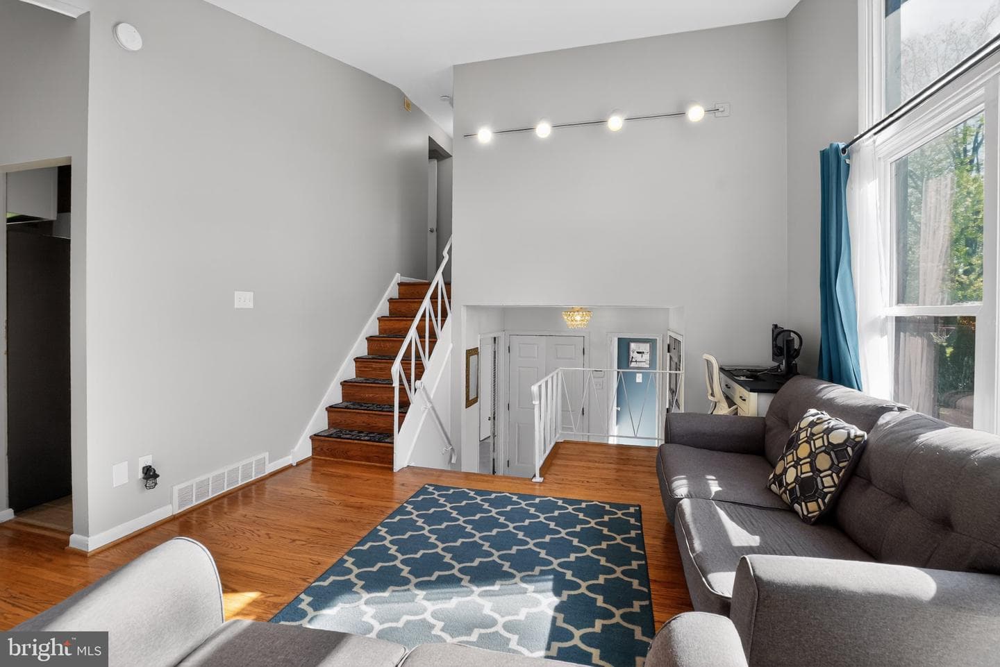 64 Red Rowan Lane photo 4