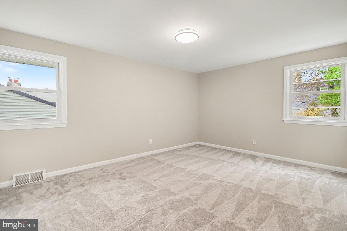 7804 Louise Lane photo 19