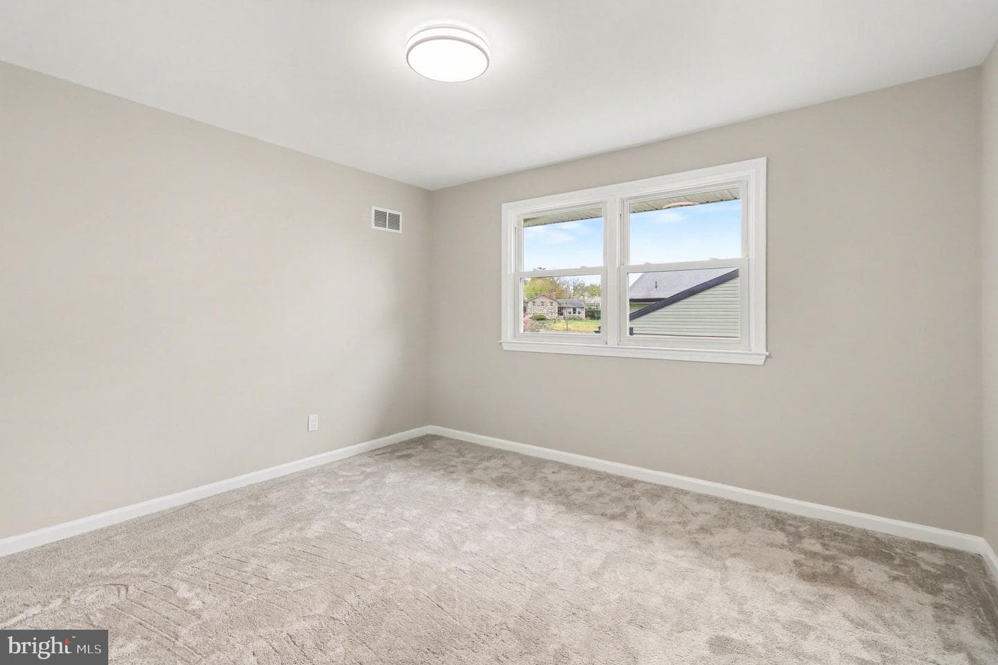 7804 Louise Lane photo 22