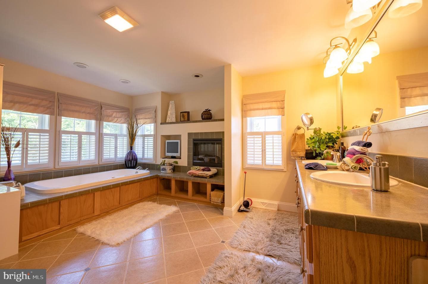 690 Allendale Road photo 13