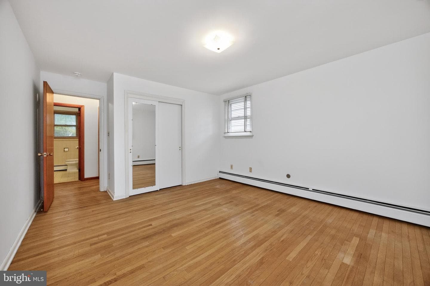 234 W Chestnut Street photo 12