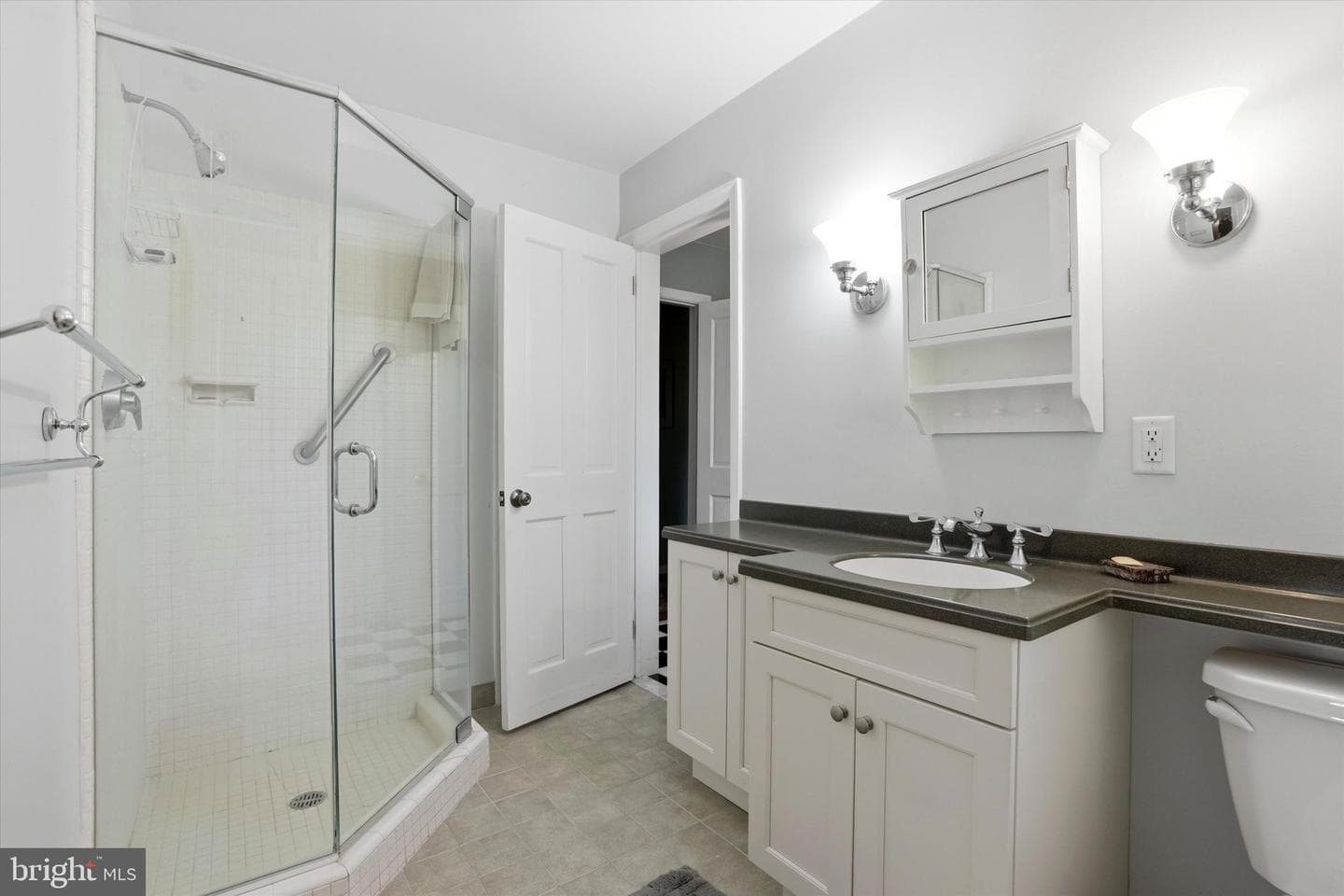 8643 Montgomery photo 15
