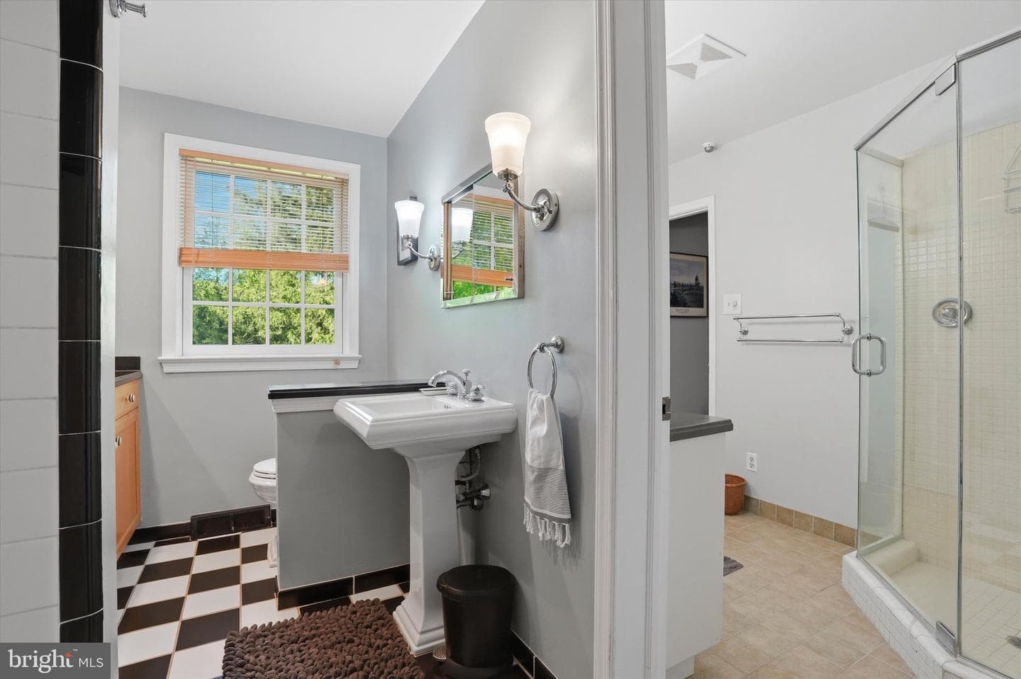 8643 Montgomery photo 19