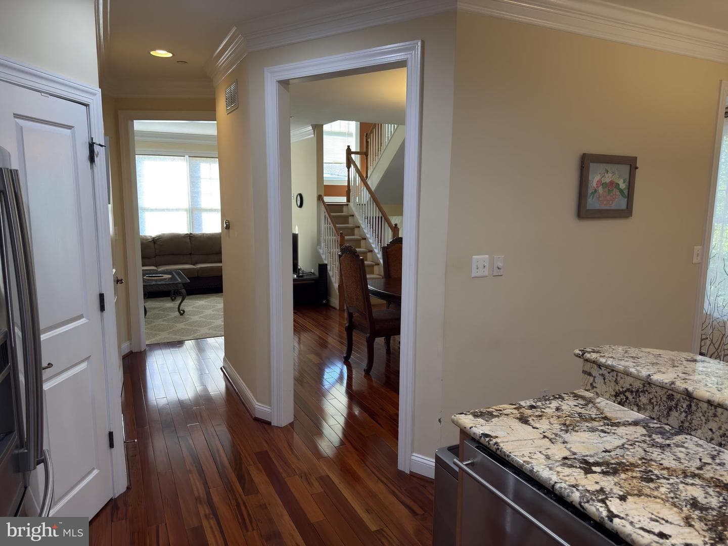 211 Holland Avenue photo 14