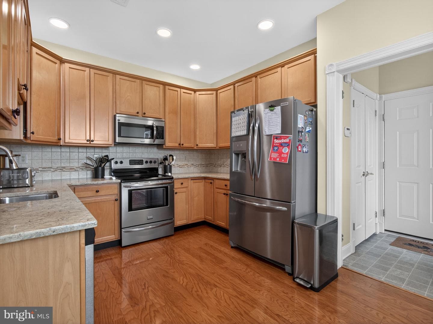 90 Newbury Way photo 27