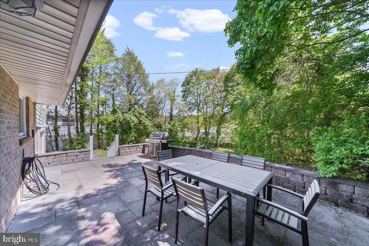 275 Barwynne Road photo 16